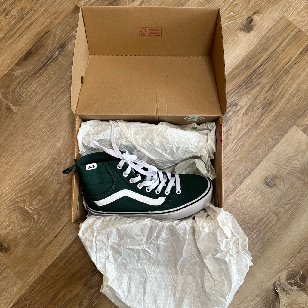 Vans Sk8-Hi High Top Sneakers In Green And White